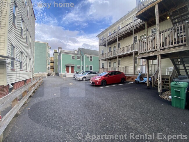 Building Photo - 349 Columbia St