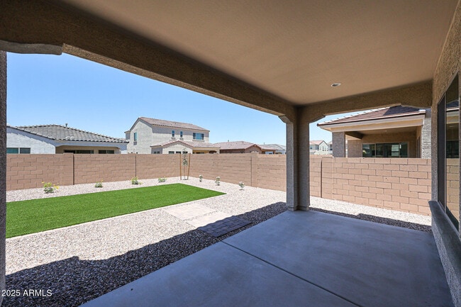 Building Photo - 7662 W Crabapple Dr