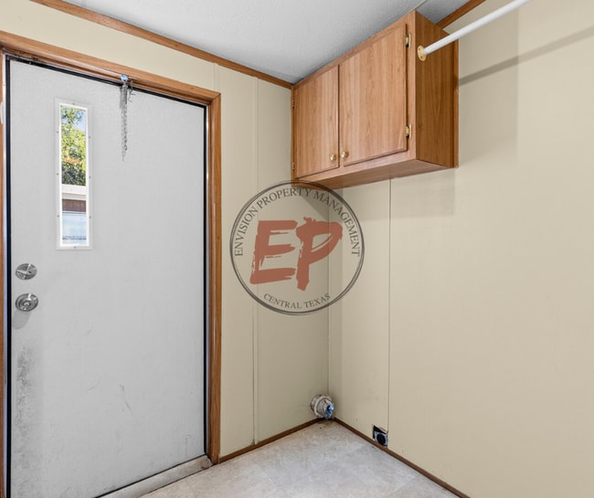 Building Photo - 43 Rabbit Run