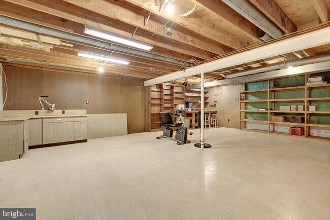 Building Photo - 615 Kearney Ct SW