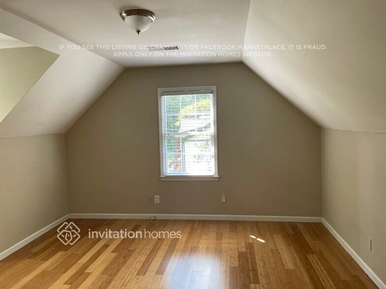 Building Photo - 1851 Twin Branch Dr