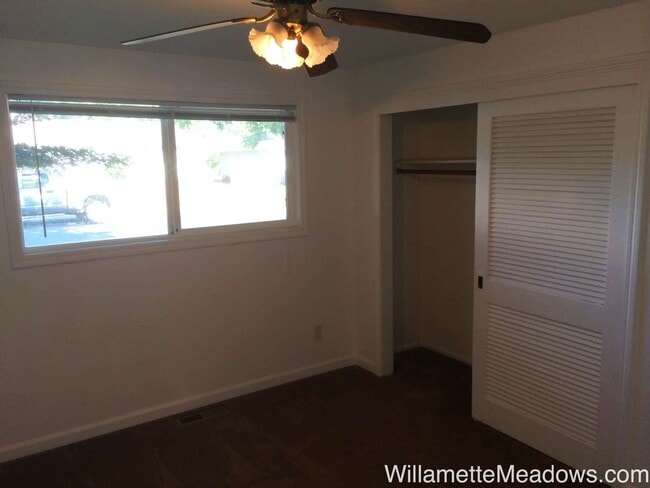 Building Photo - Magnificent 3 Bedrooms, 2 Bathrooms House ...