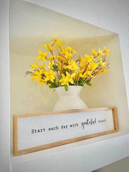 Building Photo - 143 Oak St