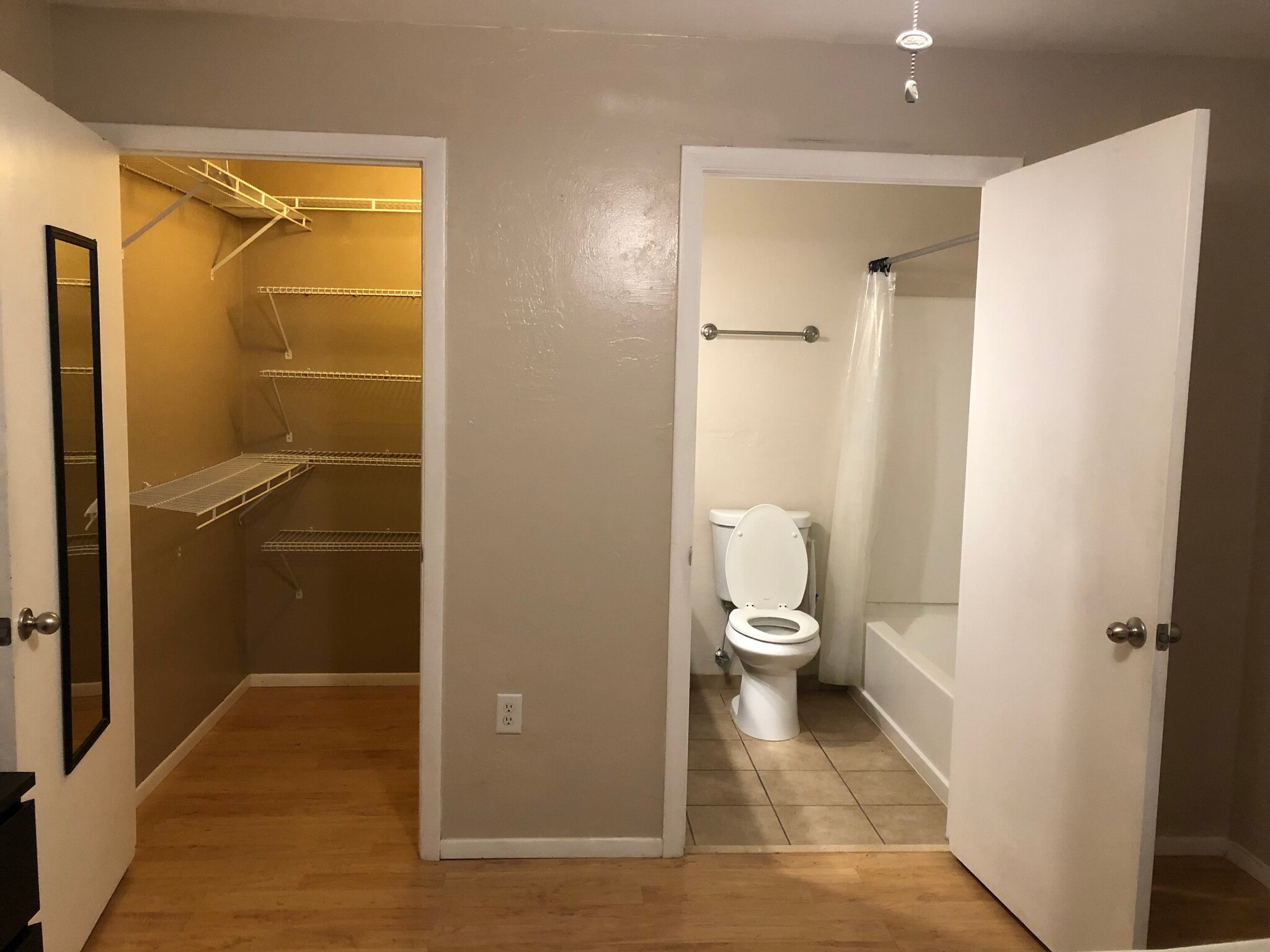 Private bathroom and walk in closet in each bedroom - 4000 SW 23rd