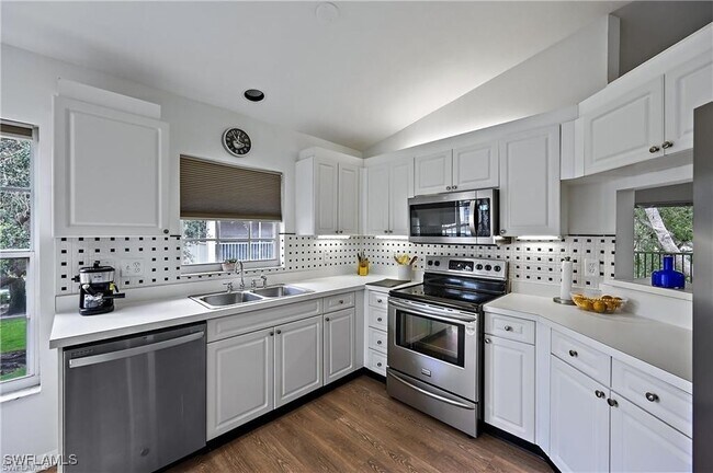 Building Photo - 3740 Fieldstone Blvd