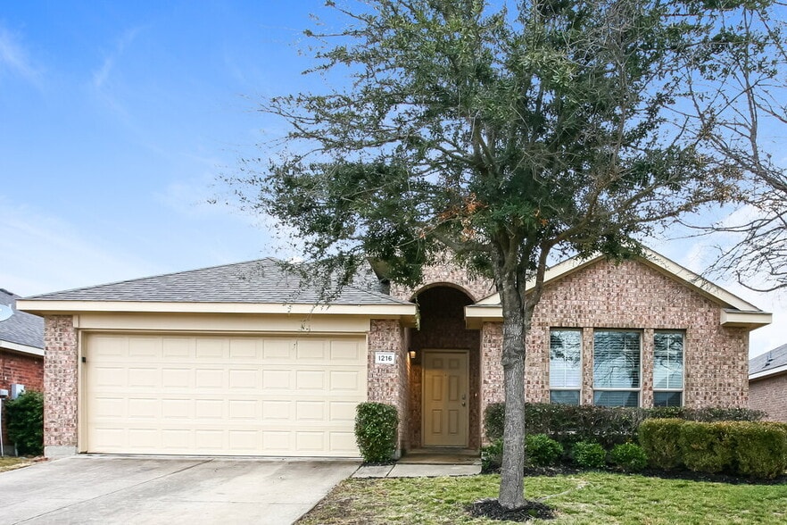 Building Photo - 1216 Bent Tree Rd