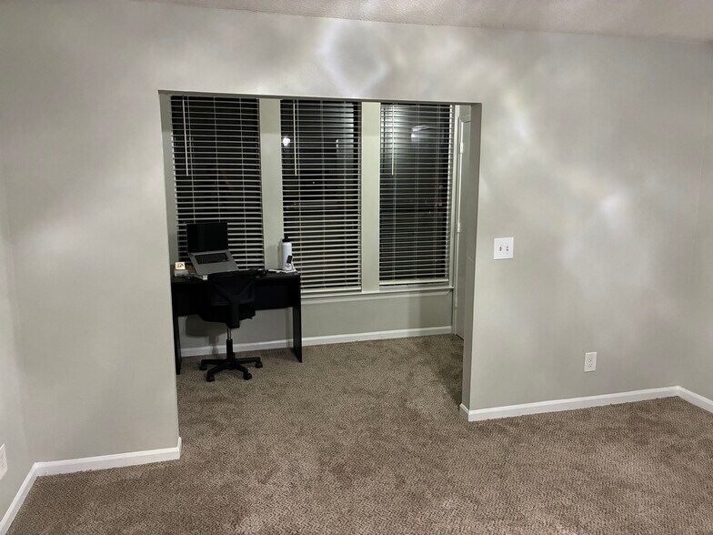 Building Photo - 306 Harbor Pointe Pky