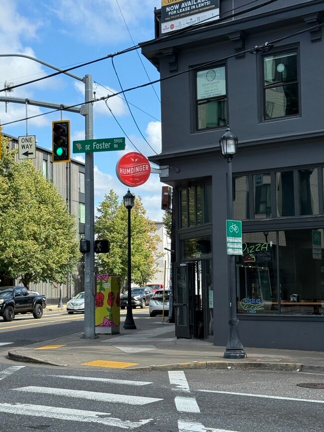 Building Photo - 5623 SE 84th Ave