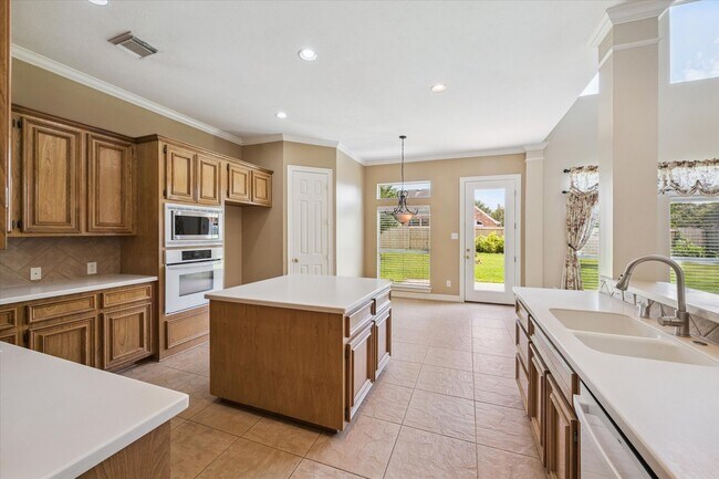 Building Photo - 3016 Autumn Harvest Dr