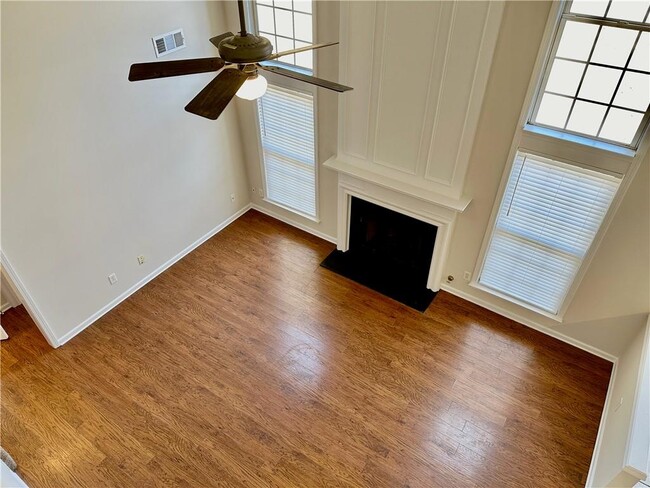 Building Photo - 725 Soneley Ct