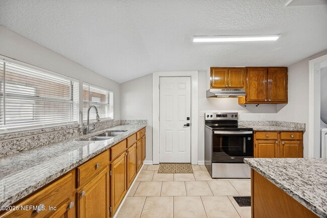 Building Photo - 3502 Fleet St