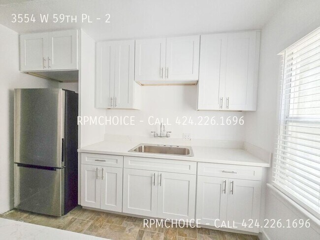 Building Photo - 3554 W 59th Pl