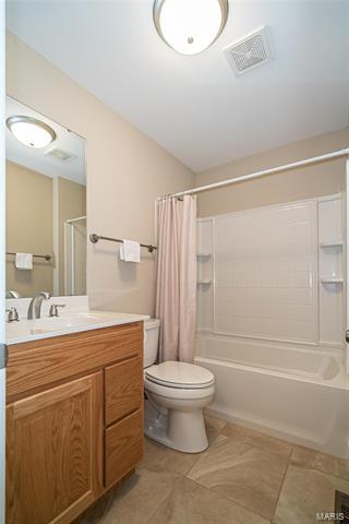 Building Photo - 817 Gray Friar Dr