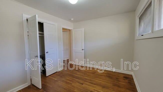 Building Photo - 1210 Downing Rd