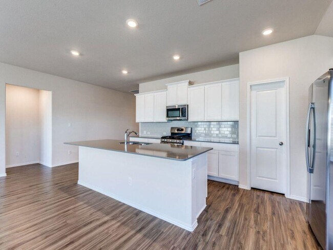 Building Photo - 114 Isaac Millsaps Trl