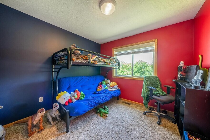 Building Photo - 1281 Applewood Way