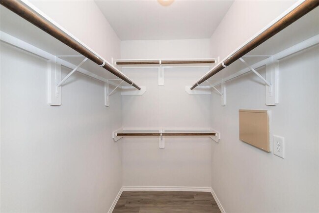Building Photo - 22378 Clear Castle Dr