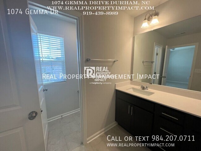 Building Photo - 1074 Gemma Dr