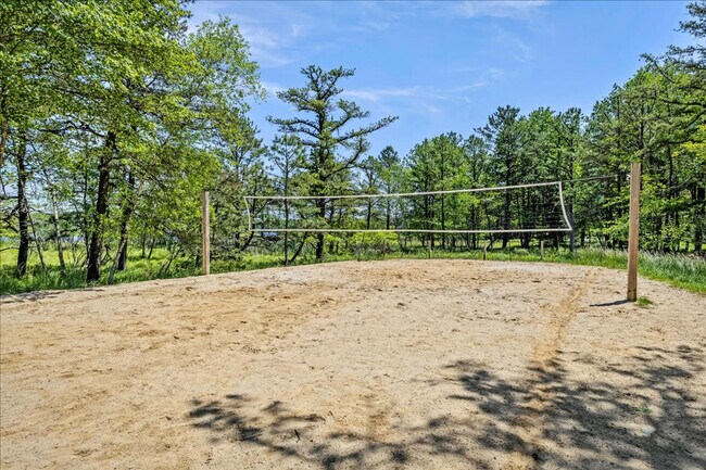Building Photo - 194 Chapman Cir