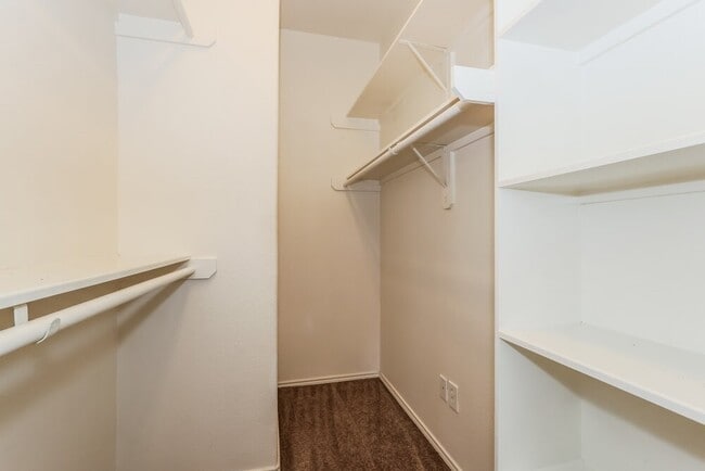 Building Photo - 20419 Friesian Trail