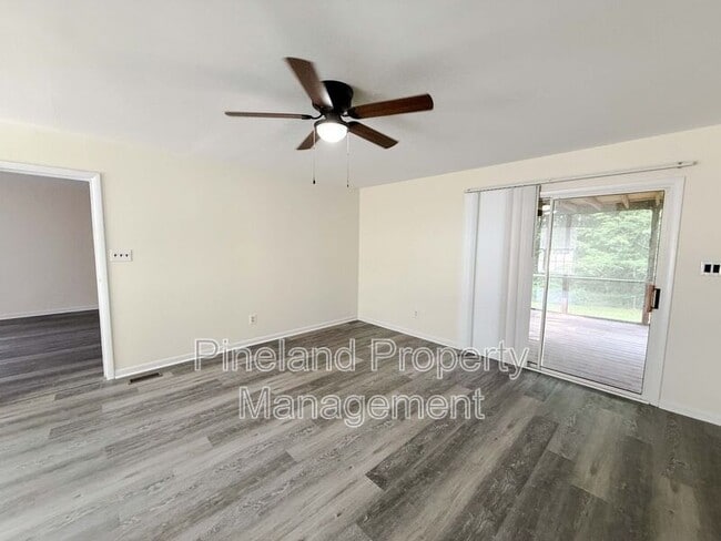 Building Photo - 518 Suffolk Ct