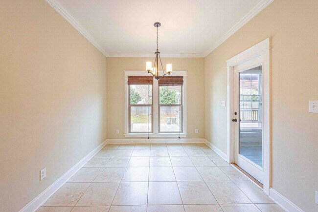 Building Photo - 27142 Gramercy Ln