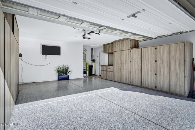 Building Photo - 9558 W Harmony Ln