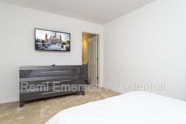 Building Photo - 640 Benoi Dr
