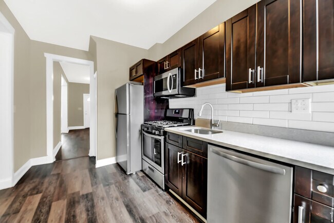 Building Photo - 3 Bedroom Rowhome- West Baltimore City