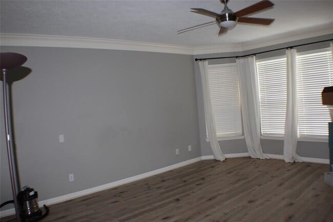 Building Photo - 1718 Heddon Falls Dr
