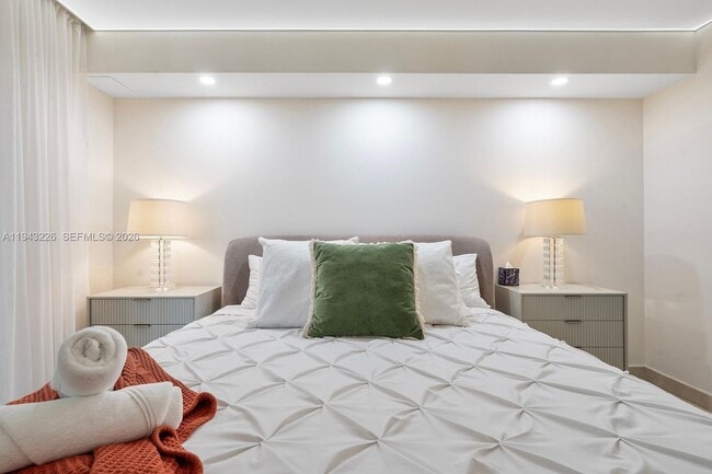 Building Photo - 17555 Atlantic Blvd