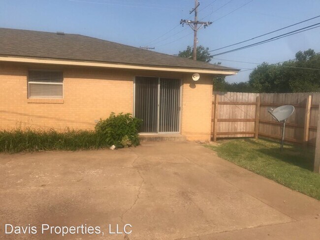Building Photo - 1 br, 1 bath House - 424 N. Kansas 424