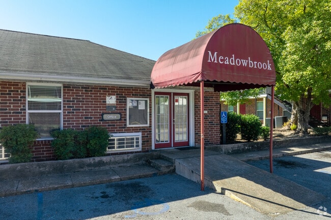 Building Photo - Meadowbrook Apartments