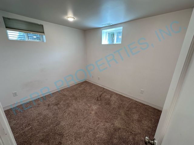 Building Photo - 110 NE 71st Ave