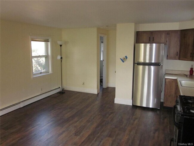 Building Photo - 15 16 18 Jmd Dr
