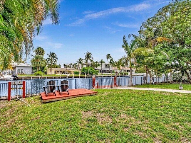 Building Photo - 413 Tamarind Dr