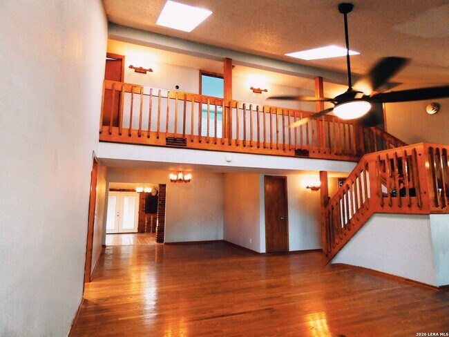 Building Photo - 3623 Green Spring