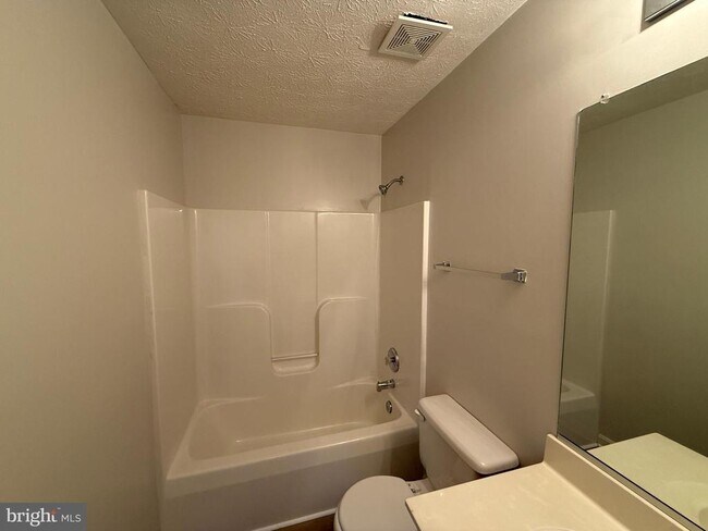 Building Photo - 10506 Boxmeer Ct