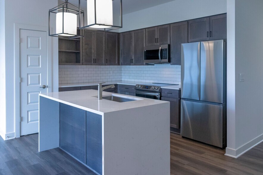 Building Photo - 19963 Cornice St