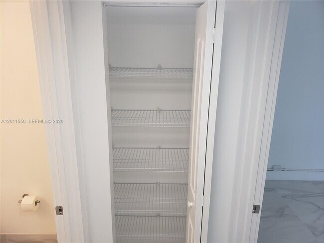 Building Photo - 13255 SW 7th Ct