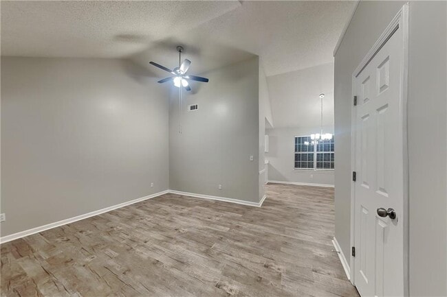 Building Photo - 503 Fable Ln