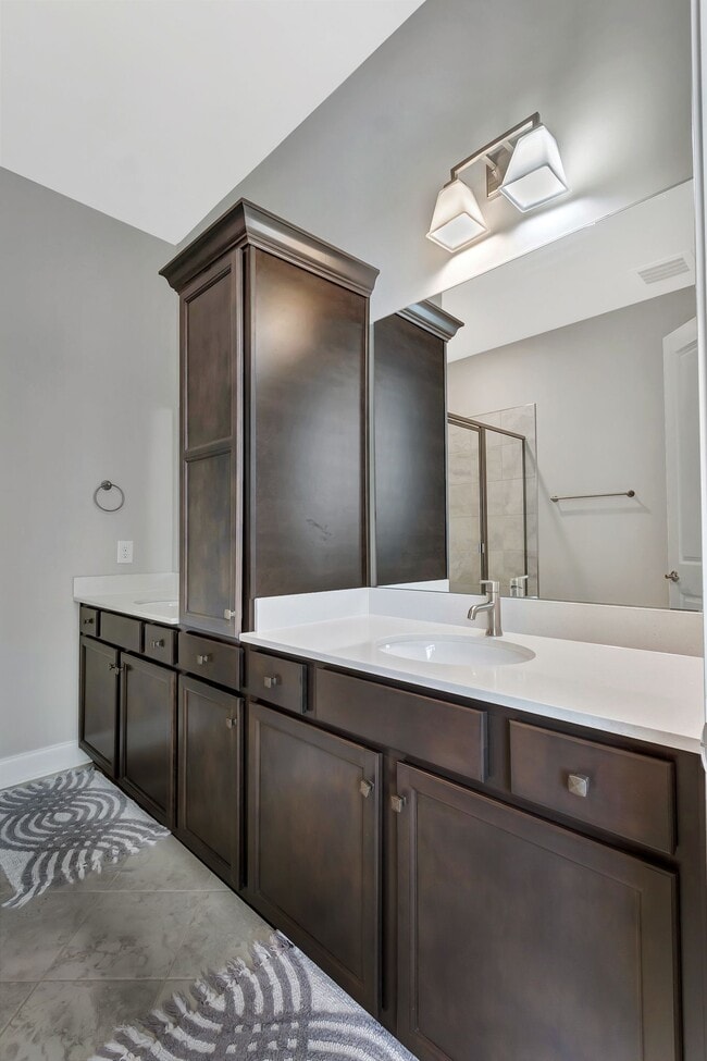 Building Photo - 2052 Sunflower Dr