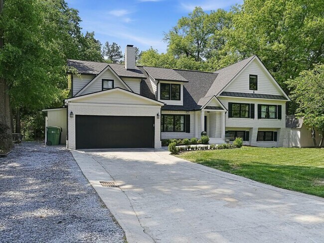 Building Photo - 1350 Battleview Dr NW