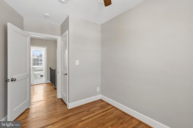 Building Photo - 8556 Willow Oak Rd