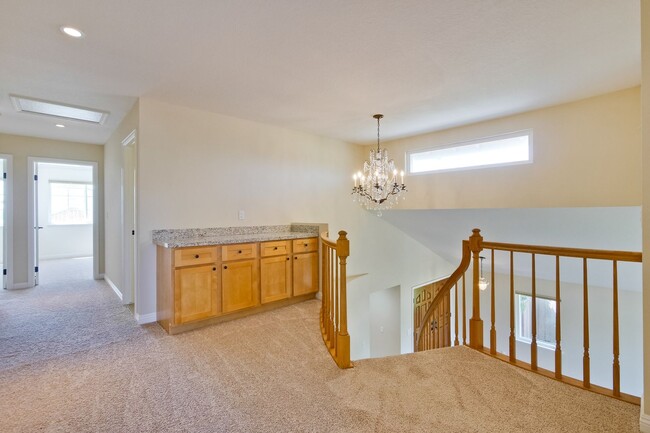 Building Photo - Elegant home with top Fremont Schools