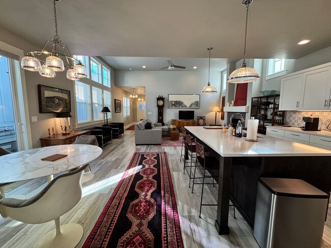 Building Photo - FOR RENT - Furnished 3 bed, 2 bath NorthWest Crossing Modern Townhome