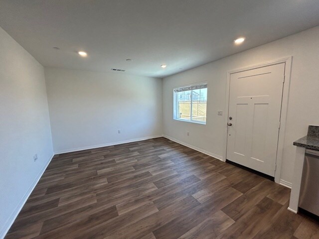 Living Area - 7309 Alder Grove Way