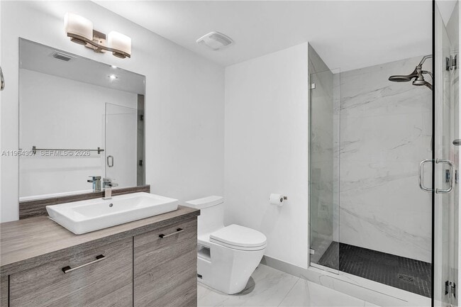 Building Photo - 400 Sunny Isles Blvd