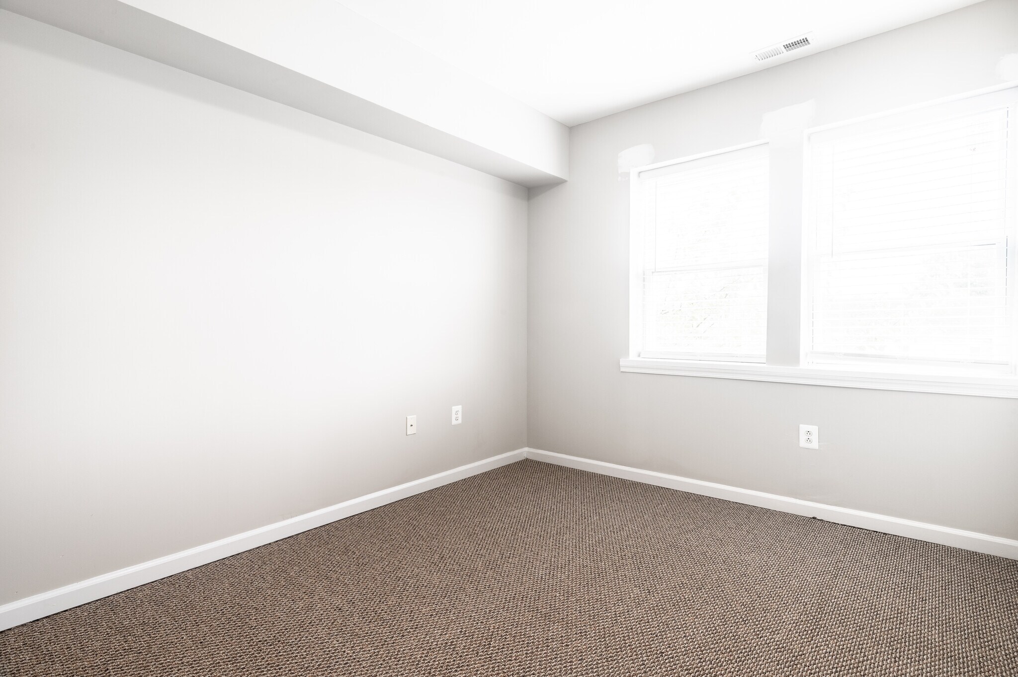 Building Photo - 1267 Meigs Place NE, Unit #3