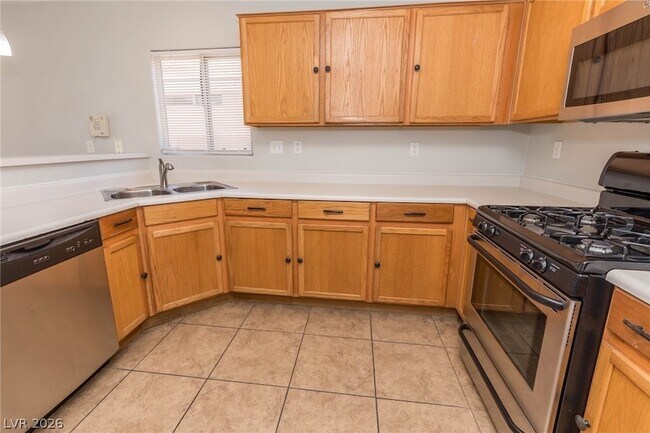 Building Photo - 4515 Grotto Ct